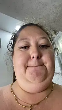 Chloee ep online show from November 18, 2025, 4:16 am