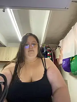 Snapshot of Chloee_ep chatting on September 19, 2025, 10:25 pm Chloee ep online show from September 19, 2025, 10:25 pm