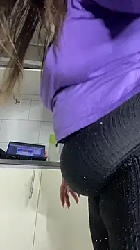 Chloee ep online show from March 19, 2026, 5:07 am