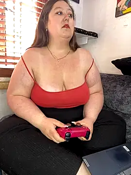 Snapshot of Chloee_ep chatting on September 21, 2025, 1:27 pm Chloee ep online show from September 21, 2025, 1:27 pm