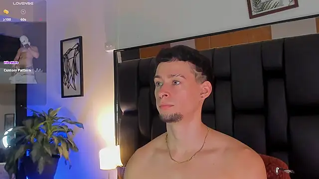 JadeSmiith  online show from October 10, 2025, 10:21 pm