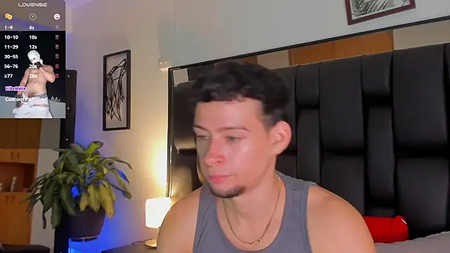 JadeSmiith  online show from October 2, 2025, 10:13 pm