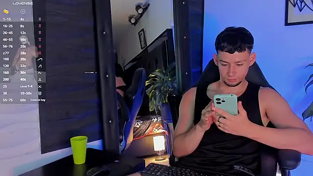 JadeSmiith  online show from October 31, 2025, 11:11 pm