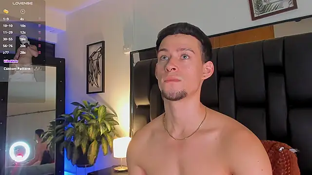 JadeSmiith  online show from September 25, 2025, 10:49 pm