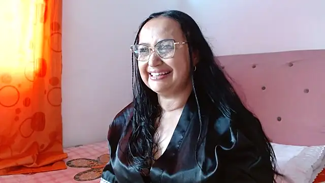 Gia Nahomi online show from January 15, 2025, 10:02 pm