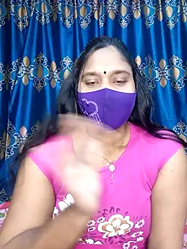 Hot Maleka online show from March 13, 2025, 1:10 am