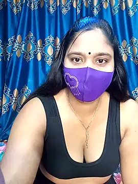 Hot Maleka online show from February 26, 2025, 1:57 am