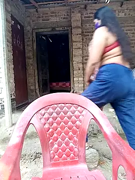 Hot Maleka online show from March 3, 2025, 6:09 am