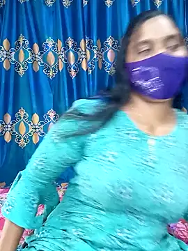 Hot Maleka online show from March 12, 2025, 6:07 am