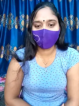Hot Maleka online show from March 3, 2025, 2:00 am