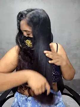 Hot Maleka online show from September 13, 2025, 1:27 am
