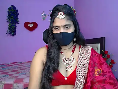 Hot Maleka online show from May 12, 2026, 4:46 pm