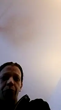 Snapshot of prettyblueeyes420 chatting on March 16, 2025, 2:43 am prettyblueeyes420 online show from March 16, 2025, 2:43 am