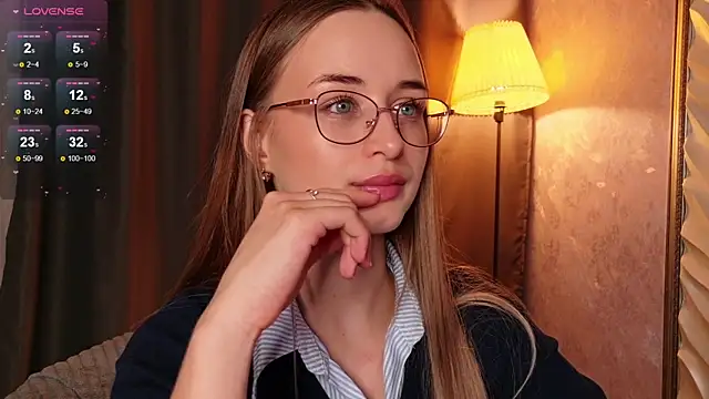 Tiffanyhunt online show from December 5, 2025, 3:10 pm