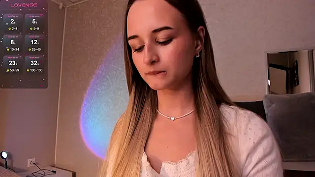 Snapshot of Tiffanyhunt chatting on October 23, 2025, 1:32 pm Tiffanyhunt online show from October 23, 2025, 1:32 pm