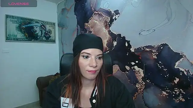 Snapshot of DanaaRey chatting on October 6, 2025, 4:19 pm DanaaRey online show from October 6, 2025, 4:19 pm