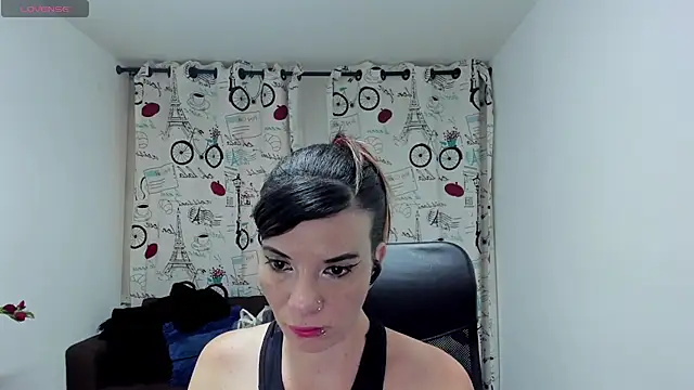 Snapshot of DanaaRey chatting on October 24, 2025, 3:55 pm DanaaRey online show from October 24, 2025, 3:55 pm