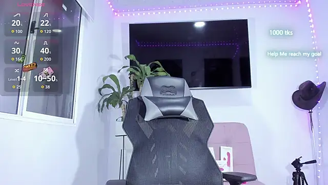 emily palmeer online show from February 9, 2026, 10:13 am