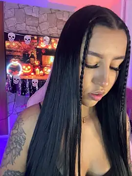 Snapshot of Tamara_Roberts1 chatting on October 8, 2025, 12:23 am Tamara Roberts1 online show from October 8, 2025, 12:23 am