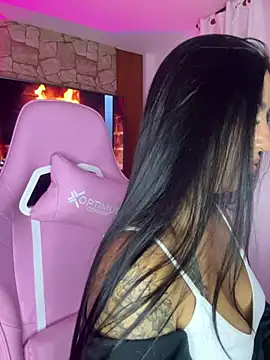 Tamara Roberts1 online show from January 19, 2025, 5:05 am