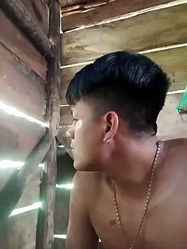 Snapshot of Huebolocko chatting on December 19, 2024, 7:29 pm Huebolocko online show from December 19, 2024, 7:29 pm