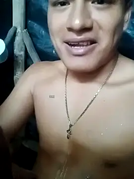 Snapshot of Huebolocko chatting on February 19, 2025, 5:38 pm Huebolocko online show from February 19, 2025, 5:38 pm