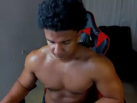 Snapshot of May_Dylan1 chatting on October 12, 2025, 8:54 pm May Dylan1 online show from October 12, 2025, 8:54 pm