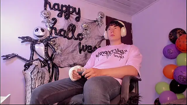 Snapshot of setsuna10 chatting on October 14, 2025, 11:47 pm setsuna10 online show from October 14, 2025, 11:47 pm