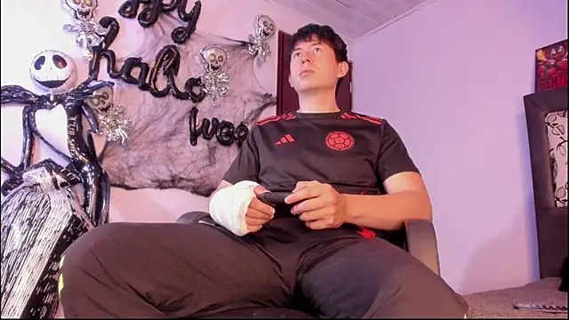 Snapshot of setsuna10 chatting on October 18, 2025, 12:01 am setsuna10 online show from October 18, 2025, 12:01 am