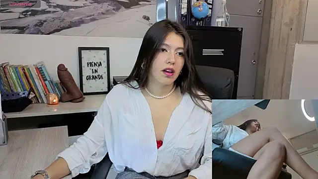 Snapshot of Gabriella_gh chatting on September 25, 2025, 8:59 pm Gabriella gh online show from September 25, 2025, 8:59 pm