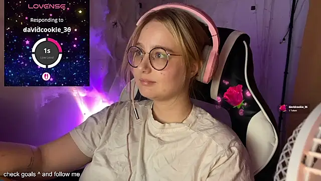 Snapshot of JacyWinslat chatting on November 2, 2025, 12:59 am JacyWinslat online show from November 2, 2025, 12:59 am