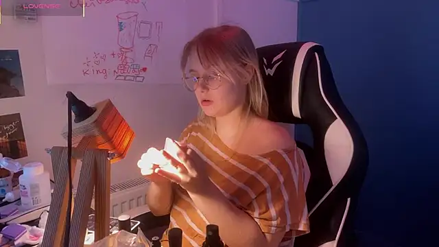 Snapshot of JacyWinslat chatting on March 12, 2025, 2:12 pm JacyWinslat online show from March 12, 2025, 2:12 pm