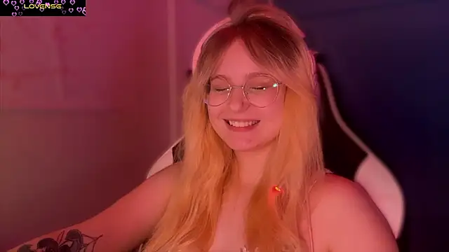 Snapshot of JacyWinslat chatting on March 11, 2025, 5:02 pm JacyWinslat online show from March 11, 2025, 5:02 pm