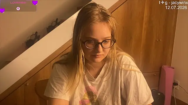 Snapshot of JacyWinslat chatting on July 13, 2026, 2:27 pm JacyWinslat online show from July 13, 2026, 2:27 pm