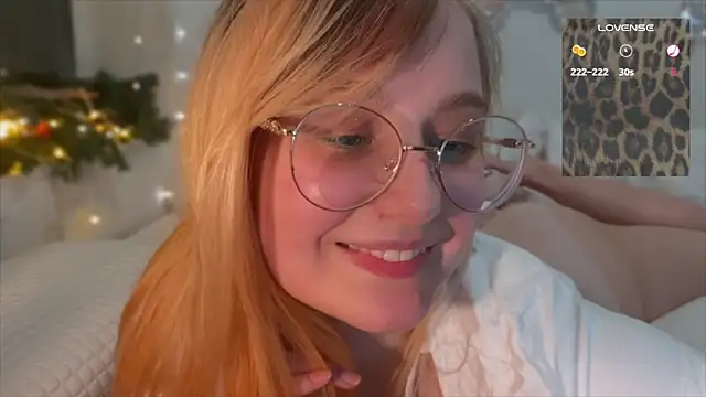 Snapshot of JacyWinslat chatting on February 6, 2025, 7:29 pm JacyWinslat online show from February 6, 2025, 7:29 pm