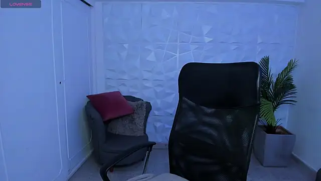 Snapshot of DylanRosse chatting on March 23, 2025, 2:59 am DylanRosse online show from March 23, 2025, 2:59 am