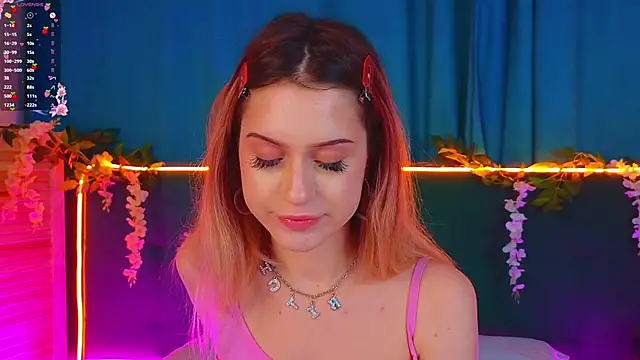 AlinaWalters online show from November 16, 2025, 8:46 pm