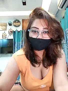 Snapshot of Cute-mona chatting on September 24, 2025, 10:11 am Cute-mona online show from September 24, 2025, 10:11 am