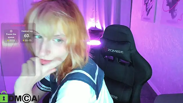 Snapshot of Little_Chips chatting on September 19, 2025, 3:16 pm Little Chips online show from September 19, 2025, 3:16 pm