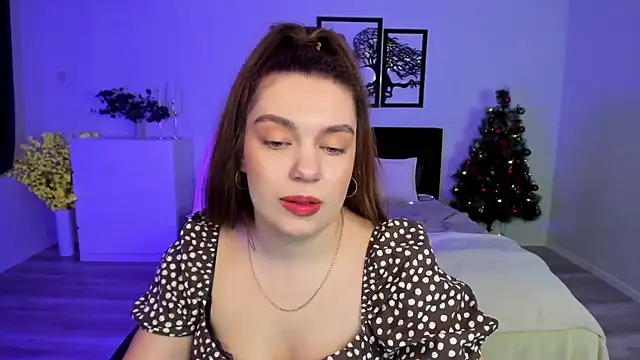 DaniellaLovely online show from January 12, 2025, 10:56 am