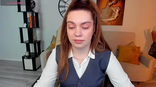 DaniellaLovely online show from March 7, 2025, 2:34 pm