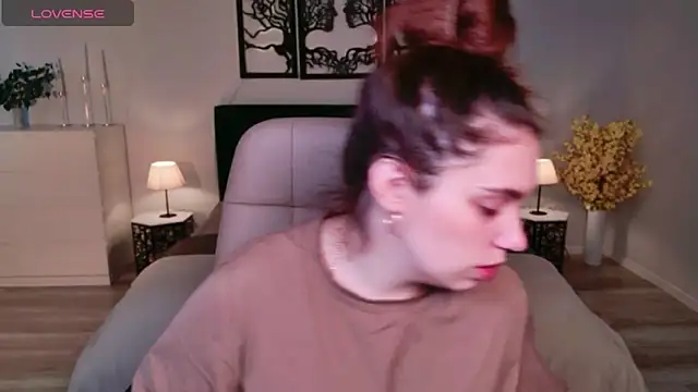 DaniellaLovely online show from November 15, 2025, 10:52 am