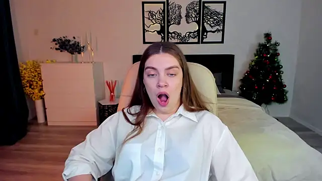 DaniellaLovely online show from January 27, 2025, 1:41 pm
