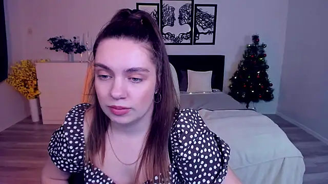 DaniellaLovely online show from January 14, 2025, 2:11 pm