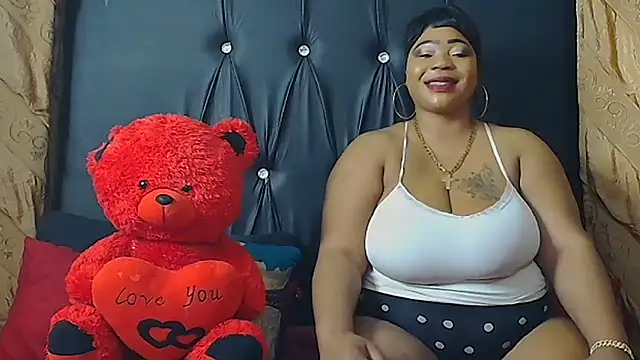 Snapshot of HUMONGUOUSTITSS chatting on October 7, 2025, 4:19 pm HUMONGUOUSTITSS online show from October 7, 2025, 4:19 pm