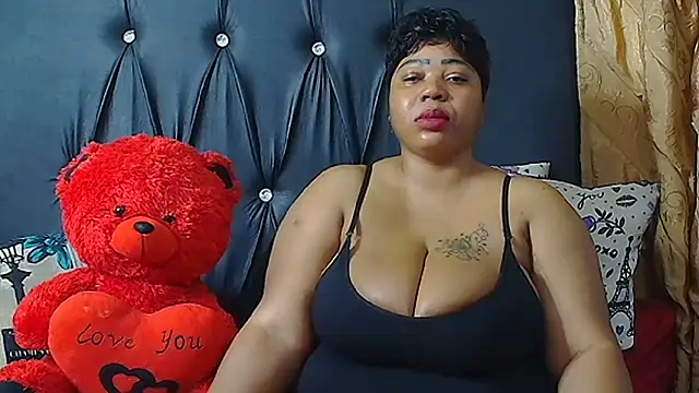 Snapshot of HUMONGUOUSTITSS chatting on September 28, 2025, 2:46 pm HUMONGUOUSTITSS online show from September 28, 2025, 2:46 pm