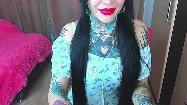 Snapshot of Megan_Black_Moon chatting on October 1, 2025, 10:09 am Megan Black Moon online show from October 1, 2025, 10:09 am