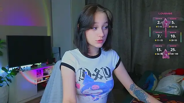 Snapshot of MaryRace chatting on October 16, 2025, 12:13 pm MaryRace online show from October 16, 2025, 12:13 pm