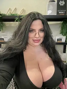 Snapshot of VladaWhite chatting on February 26, 2025, 1:46 am VladaWhite online show from February 26, 2025, 1:46 am