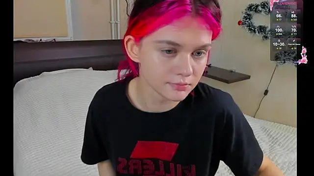 Snapshot of JulieTaylors chatting on February 6, 2026, 11:34 pm JulieTaylors online show from February 6, 2026, 11:34 pm